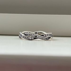 Twisted Sterling and Cubic Zirconia Ring Size 7